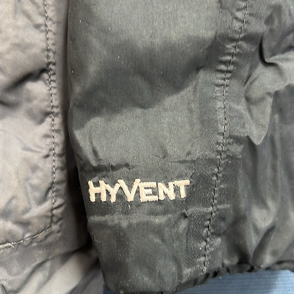 COPY - The north face hyvent zip up jacket. Insulated. - Picture 2 of 5